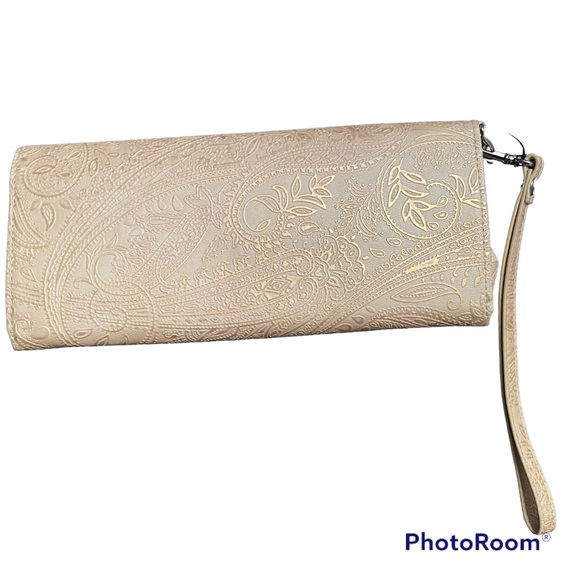 Poppie Jones Women’s Wristlet - Picture 2 of 3